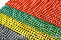 生產(chǎn)與銷售25/38玻璃鋼格柵、建筑護欄圍欄及PE膜